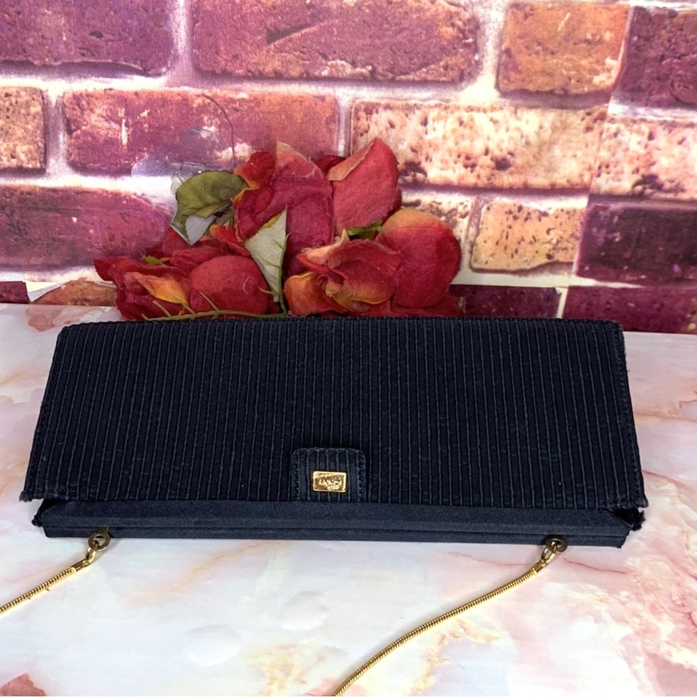Black Ribbed Chain Shoulder Bag - Picture 8 of 15